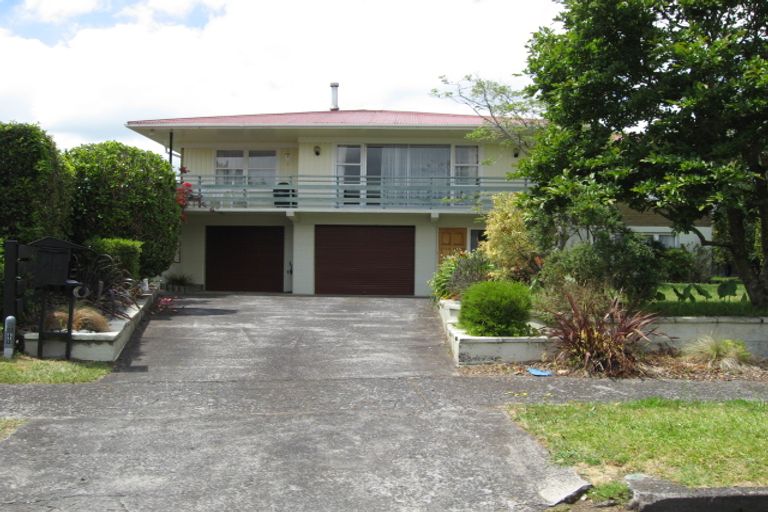 Photo of property in 28 Garden Terrace, Pukekohe, 2120