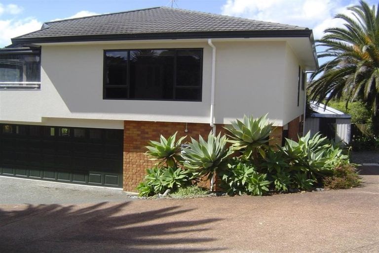 Photo of property in 2/41 Okura River Road, Okura, Albany, 0792