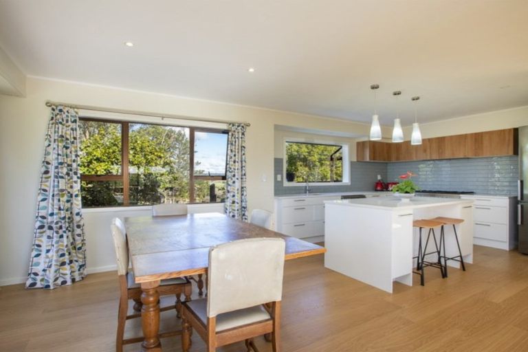 Photo of property in 66 Waiteitei Road, Wellsford, 0974