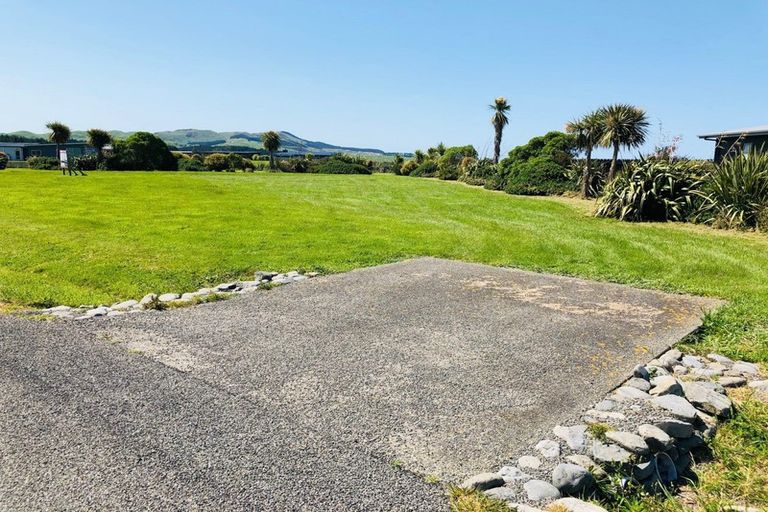 Photo of property in 37 Rochdale Road, Riversdale Beach, Masterton, 5872