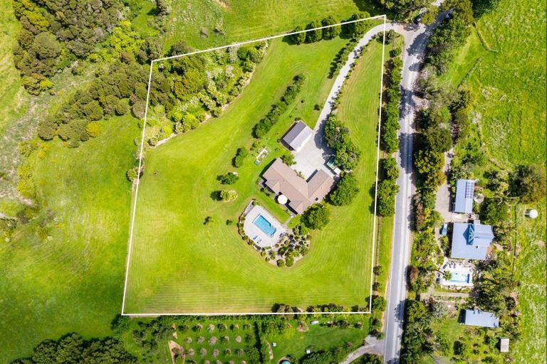 Photo of property in 878 Waipu Caves Road, Waipu, 0582