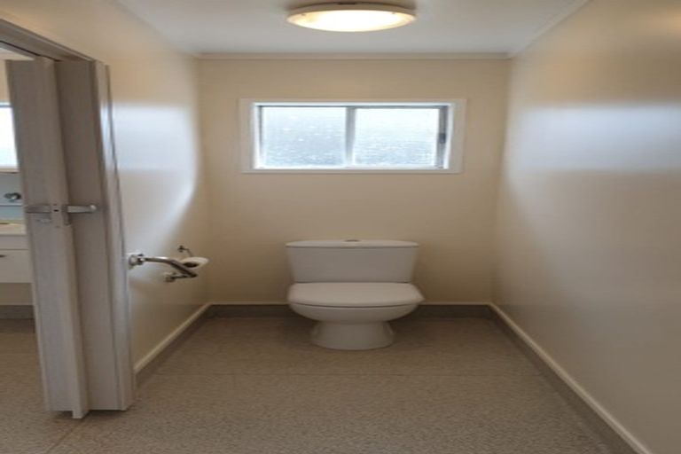 Photo of property in 5 Zita Maria Drive, Massey, Auckland, 0614