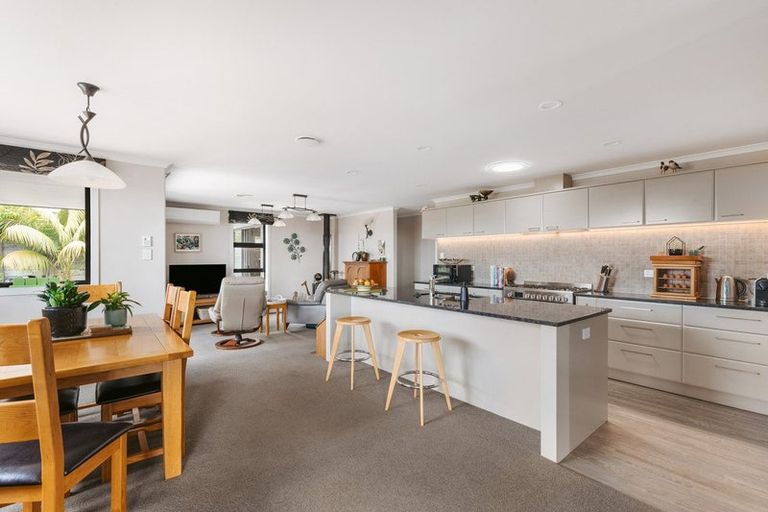 Photo of property in 13 Island View Heights, Coastlands, Whakatane, 3120