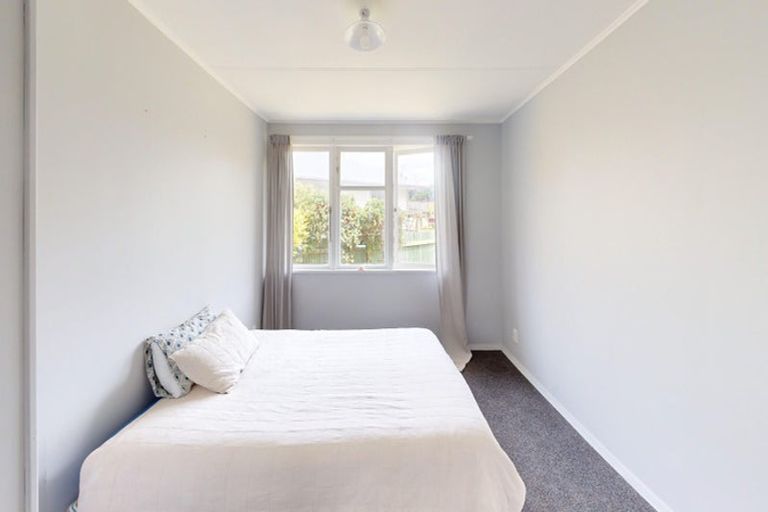 Photo of property in 42 Ruapehu Street, Castlecliff, Whanganui, 4501