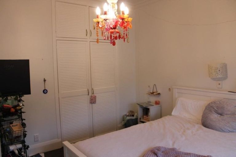 Photo of property in 35 Burnside Street, Waterloo, Lower Hutt, 5011