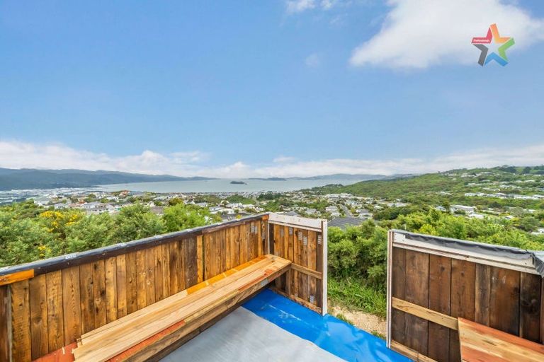 Photo of property in 27a Cypress Drive, Maungaraki, Lower Hutt, 5010