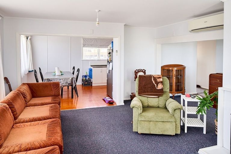 Photo of property in 29 Aberfeldy Street, Cannons Creek, Porirua, 5024