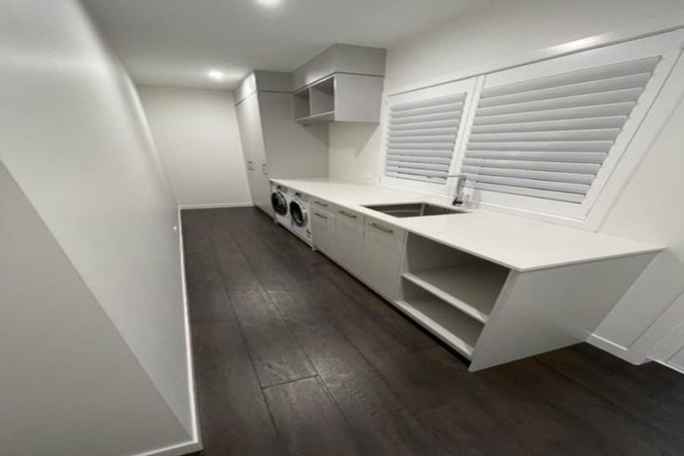 Photo of property in 9 Moya Drive, Matakana, 0985