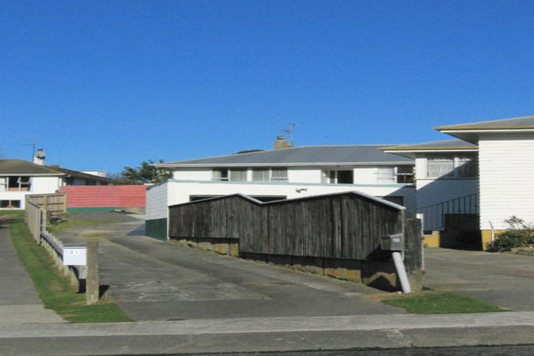 Photo of property in 29 Mahinawa Street, Takapuwahia, Porirua, 5022