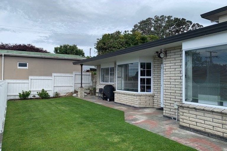 Photo of property in 13 Burns Street, Westown, New Plymouth, 4310