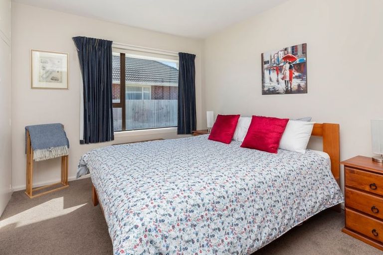 Photo of property in 37 Kaiwara Street, Hoon Hay, Christchurch, 8025