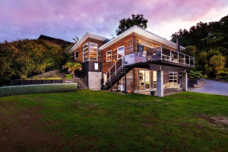 Photo of property in 186d Heta Road, Highlands Park, New Plymouth, 4312