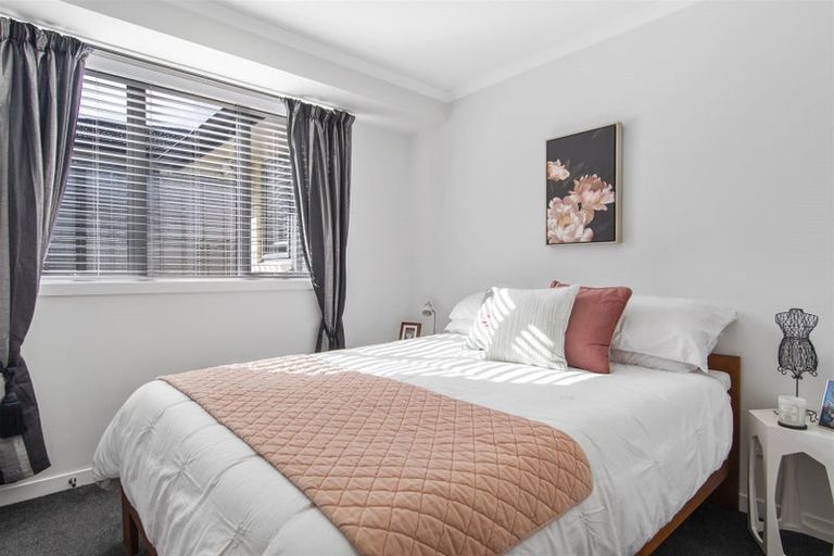 Photo of property in Waterview Estate, 6/4 Greystone Place, Omokoroa, 3114