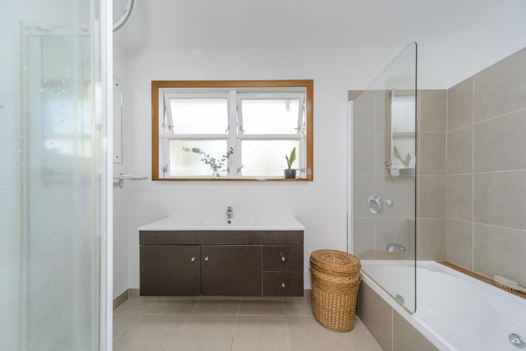 Photo of property in 48 Duff Crescent, Highbury, Palmerston North, 4412