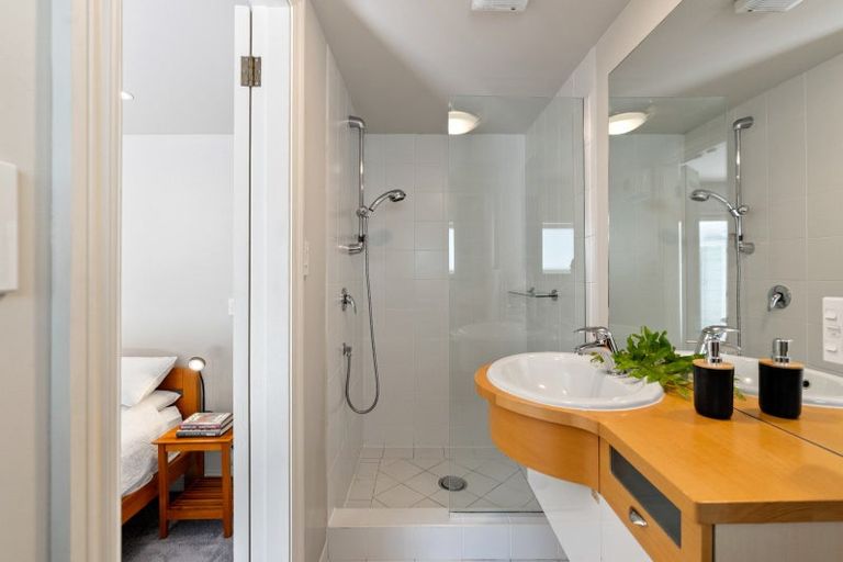 Photo of property in 34 Wade Street, Wadestown, Wellington, 6012