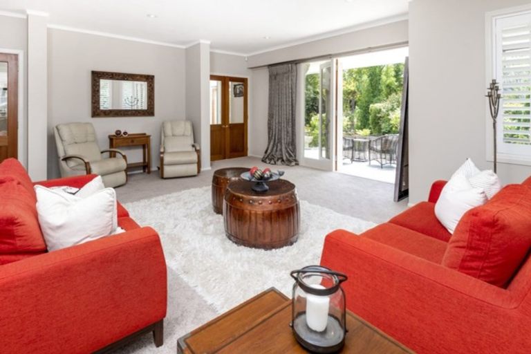 Photo of property in 62 Parkhill Road, Mellons Bay, Auckland, 2014