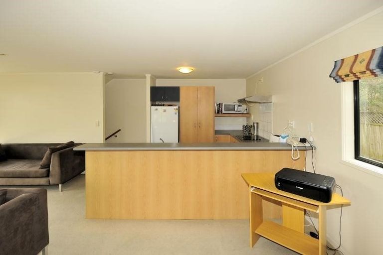 Photo of property in 2/8 Flynn Street, Birkdale, Auckland, 0626