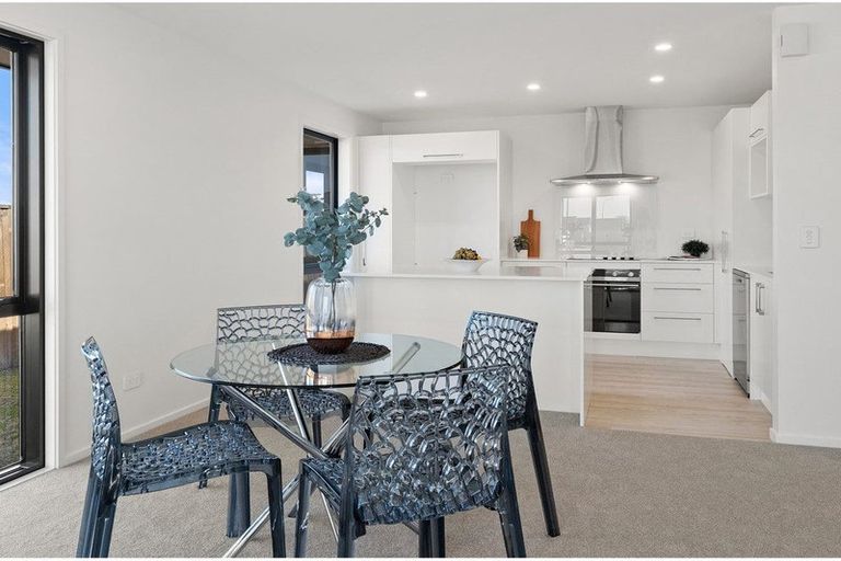 Photo of property in 27 Stackwood Avenue, Woodend, 7691