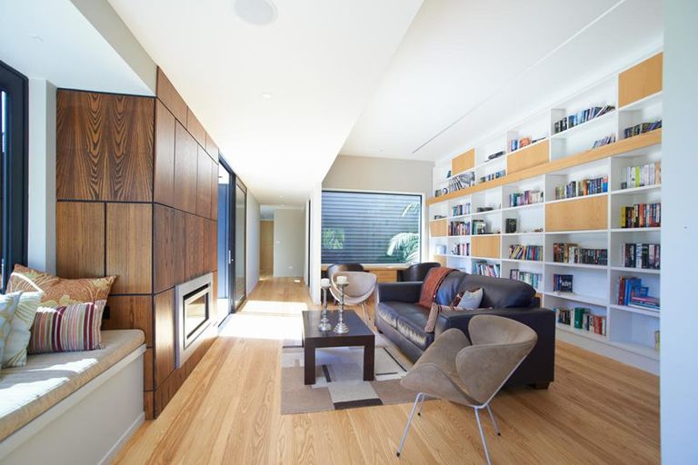 Photo of property in 21 Opoia Road, Hamilton East, Hamilton, 3216