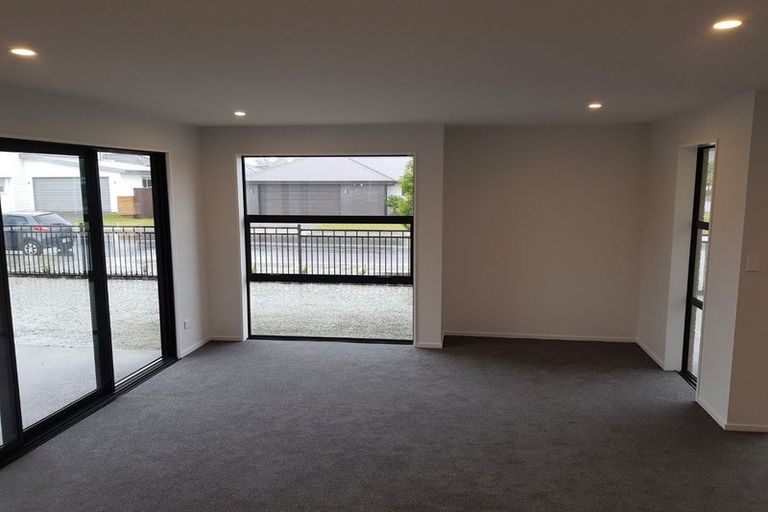 Photo of property in 45 Welsford Street, Woodend, 7610