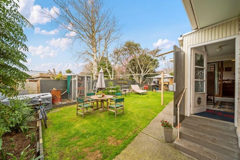 Photo of property in 109 Govett Avenue, Frankleigh Park, New Plymouth, 4310