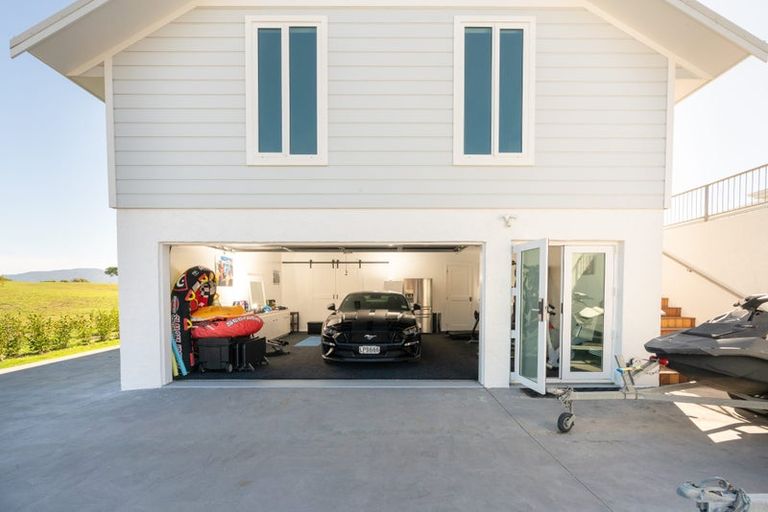 Photo of property in 87 Rutherford Drive, Waikanae Beach, Waikanae, 5036