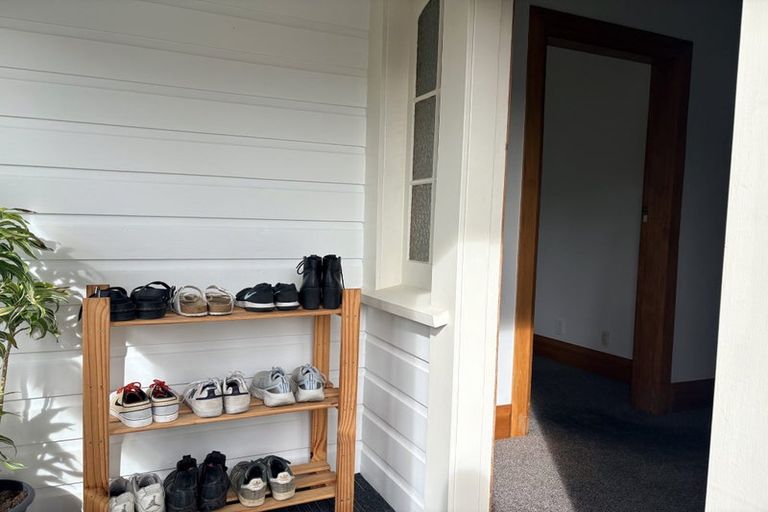 Photo of property in 24 Lyndhurst Street, Takaro, Palmerston North, 4412