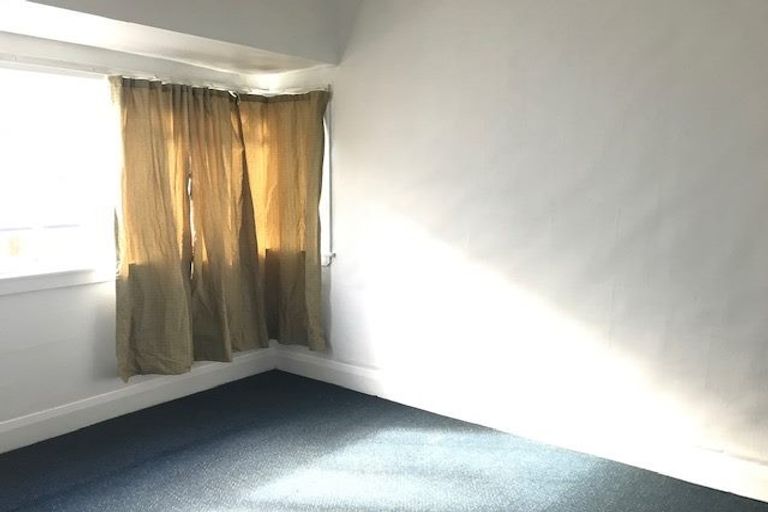 Photo of property in 8 Central Terrace, Alicetown, Lower Hutt, 5010