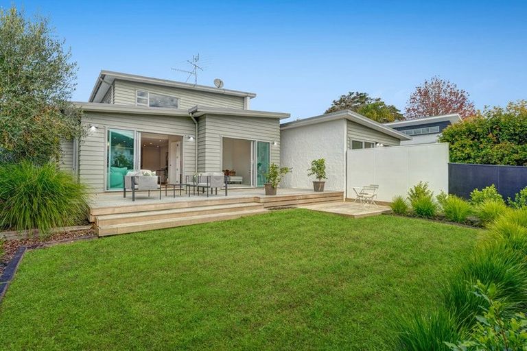 Photo of property in 113 Aberley Road, Schnapper Rock, Auckland, 0632