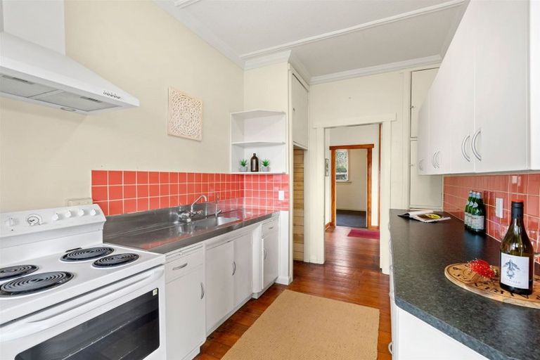 Photo of property in 22 Northgate, Strandon, New Plymouth, 4312