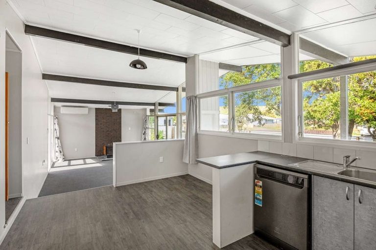 Photo of property in 1 Donna Street, Outer Kaiti, Gisborne, 4010