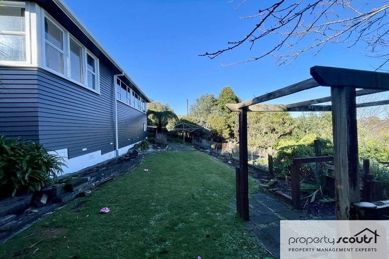 Photo of property in 21 Blackmore Street, Lynmouth, New Plymouth, 4310
