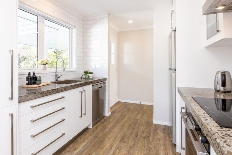 Photo of property in 30 James Cook Street, Havelock North, 4130