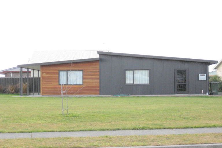 Photo of property in 21 Pop Andrew Drive, Te Anau, 9600