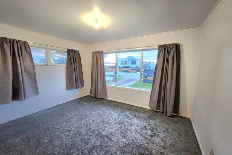 Photo of property in 154 Russell Road, Manurewa, Auckland, 2102