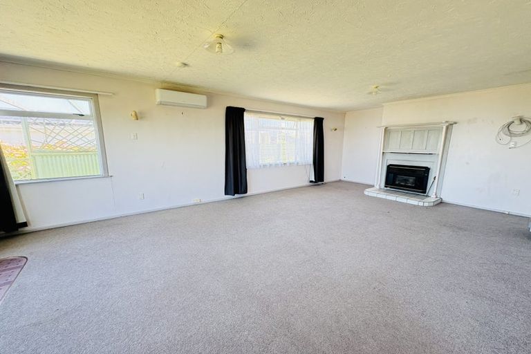 Photo of property in 1 Kapiti Terrace, Castlecliff, Whanganui, 4501
