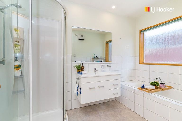 Photo of property in 8 Jaffray Drive, East Taieri, Mosgiel, 9024