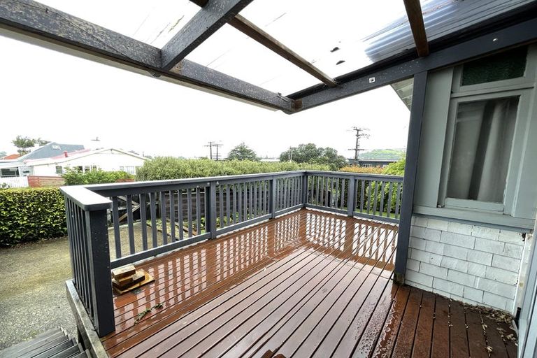 Photo of property in 20 Ngataringa Road, Devonport, Auckland, 0624