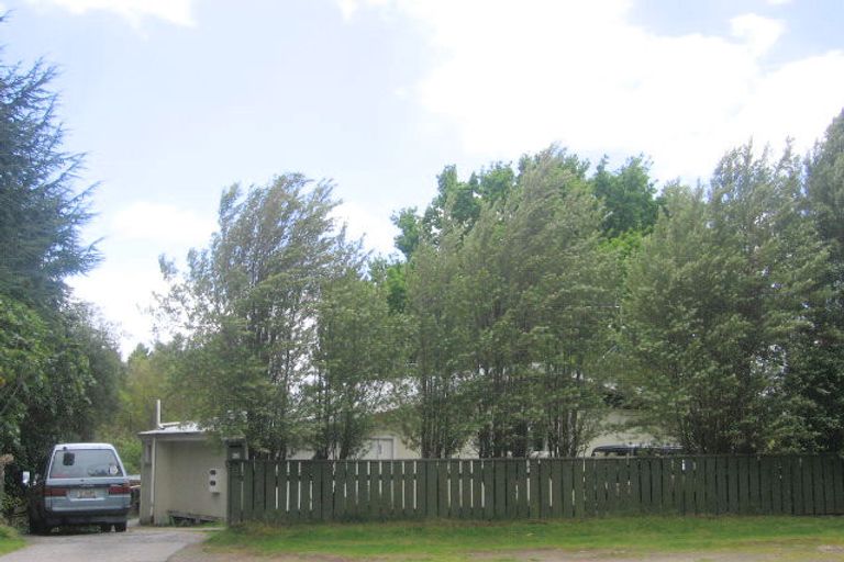 Photo of property in 60 Matuku Street, Two Mile Bay, Taupo, 3330