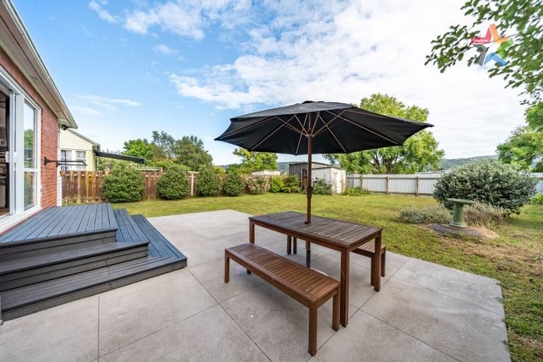 Photo of property in 55 Shearer Crescent, Naenae, Lower Hutt, 5011