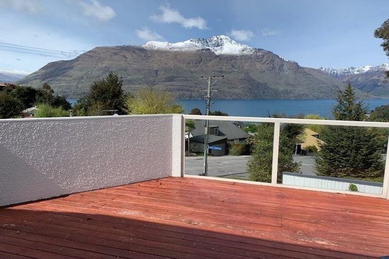 Photo of property in 9a Arawata Terrace, Fernhill, Queenstown, 9300