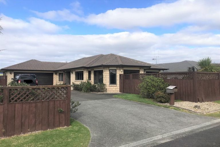 Photo of property in 36 Pirika Place, Papamoa Beach, Papamoa, 3118