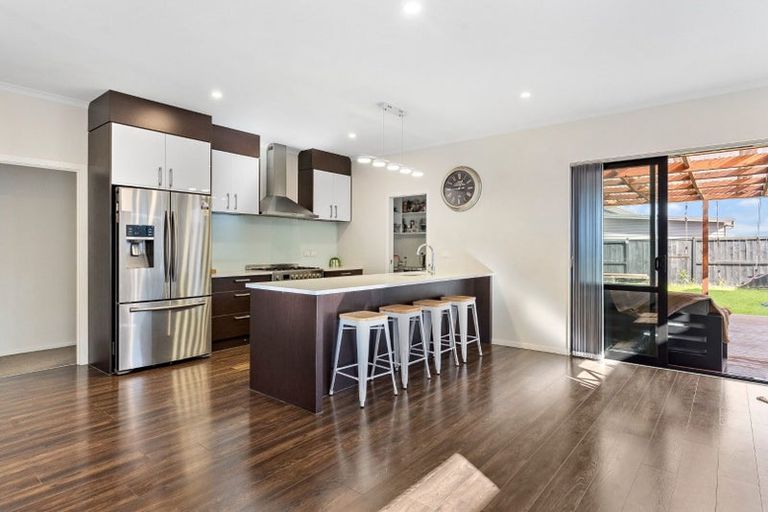 Photo of property in 180 Jutland Road, Pukekohe, 2120