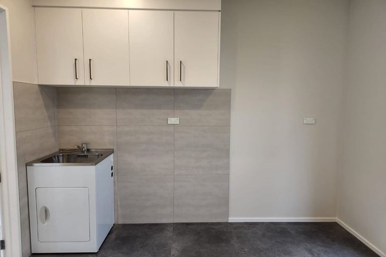 Photo of property in 8d Bunnythorpe Road, Papakura, 2110