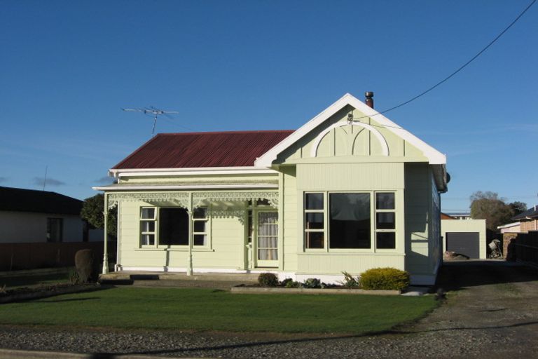 Photo of property in 11 Essex Street, Winton, 9720