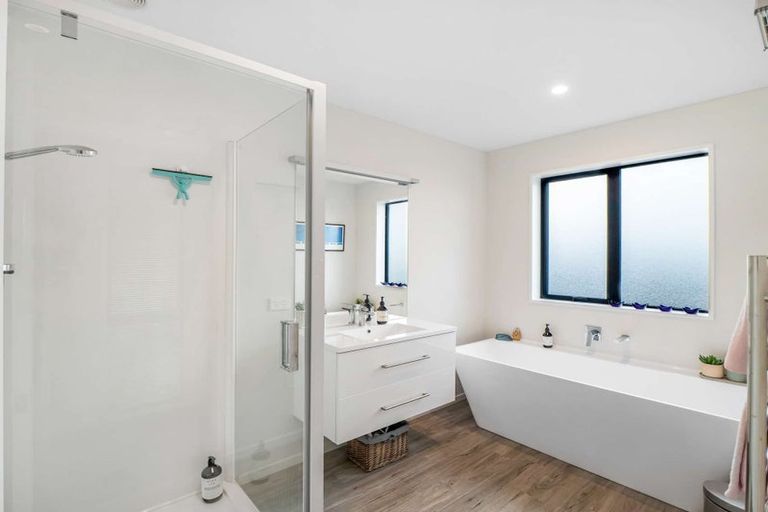 Photo of property in 4 Greenwood Place, Amberley, 7410