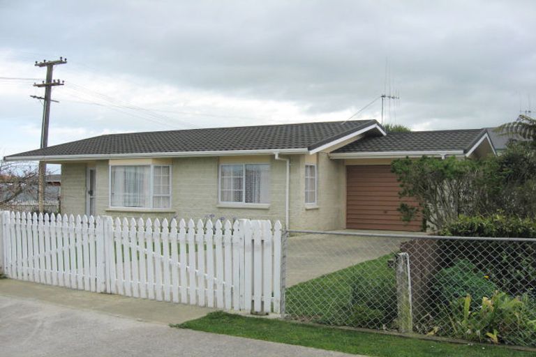 Photo of property in 71 Liverpool Street, Levin, 5510