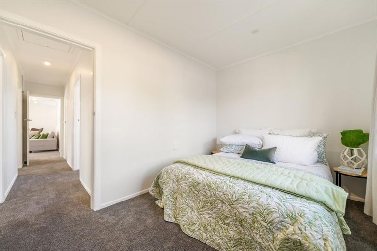 Photo of property in 5a Totara Park Road, Clouston Park, Upper Hutt, 5018