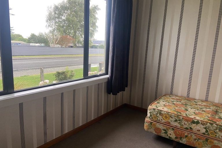 Photo of property in 32 Mary Street, Winton, 9720