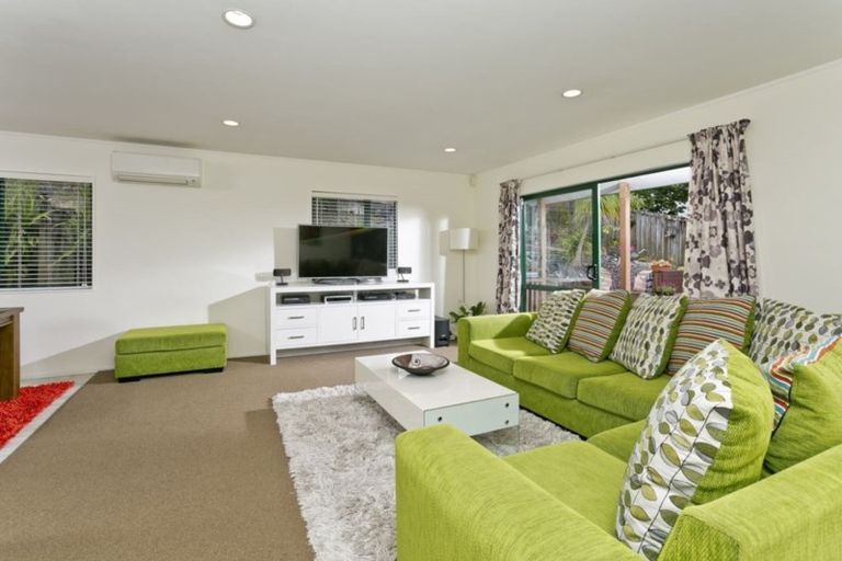 Photo of property in 2/83 Vandeleur Avenue, Birkdale, Auckland, 0626